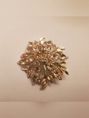 Gold Crystal Floral Leaf Brooch - Women’s Decorative Jewelry